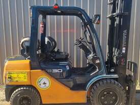 2007 Toyota 3 Tonne LPG Forklift - picture0' - Click to enlarge