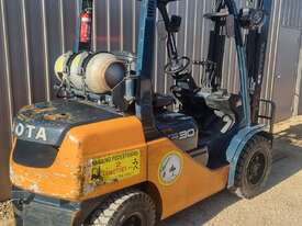 2007 Toyota 3 Tonne LPG Forklift - picture1' - Click to enlarge