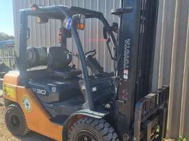 2007 Toyota 3 Tonne LPG Forklift - picture0' - Click to enlarge