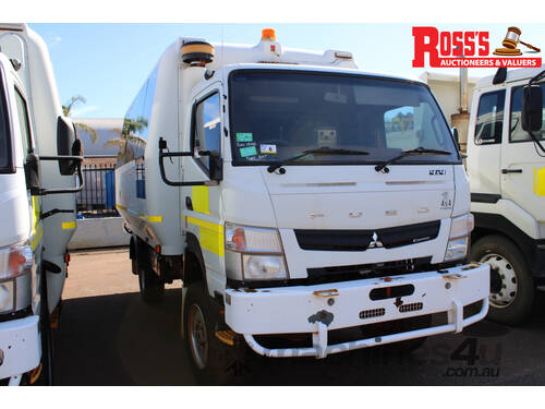 MITSUBISHI FUSO FG84 WARRIOR CANTER BUS