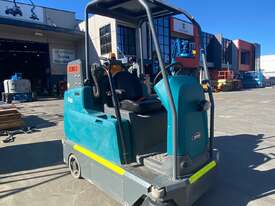 Tennant Electric Sweeper ride on - Hire - picture0' - Click to enlarge