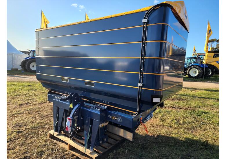 caption 2023 Bogballe M45W Linkage Spreader