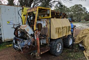 CONCRETE PUMP SHOT CRETE SPRAYER
