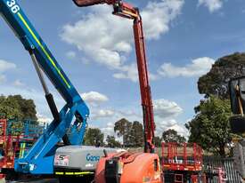 JLG 600AJ Articulating Boom Lift - picture0' - Click to enlarge