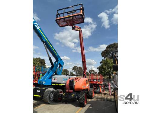 JLG 600AJ Articulating Boom Lift