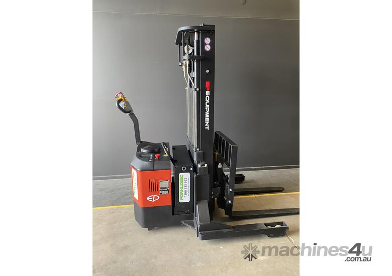 EP Electric 1.5 Tonne Walk Behind Reach Stacker 