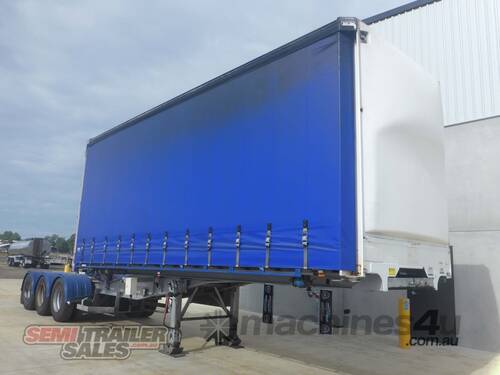 Krueger 12 Pallet Rollback Curtainsider A Trailer