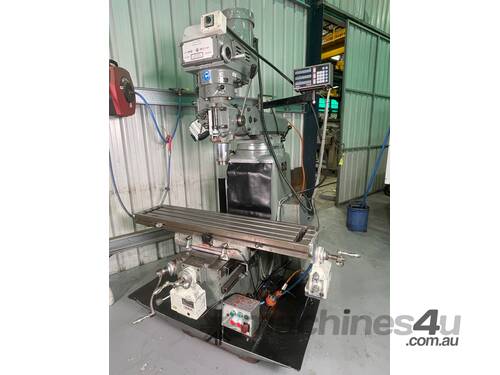 King Rich KR-V2000 Milling machine