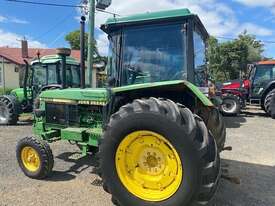 John Deere 2650 Utility Tractors - picture2' - Click to enlarge