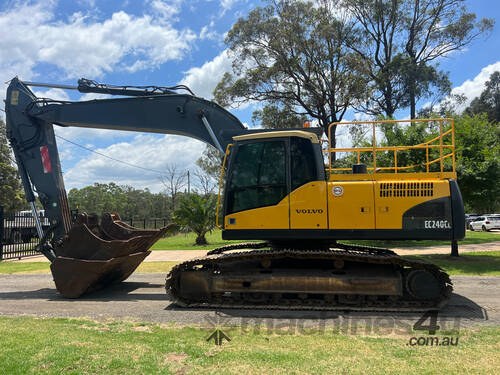 Volvo EC240CL Tracked-Excav Excavator