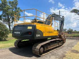 Volvo EC240CL Tracked-Excav Excavator - picture2' - Click to enlarge