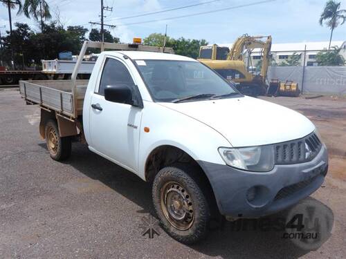 Mitsubishi Triton ML