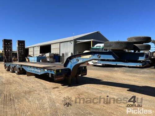 2001 Drake Tri Axle Low Loader O.D