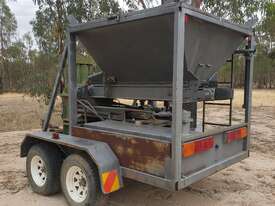 Trailer Brick Press Rammed Earth with Hopper 80 Ton Ram - picture0' - Click to enlarge