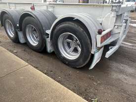 Maxitrans Extendable B double Lead A Skel Trailer - picture2' - Click to enlarge