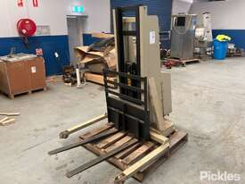 Crown 20IMT90A Walk Behind Electric Pallet Jack - picture1' - Click to enlarge