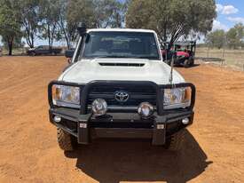 2019 Toyota Landcruiser WorkMate - picture1' - Click to enlarge