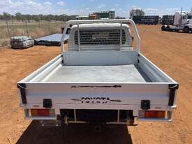 2019 Toyota Landcruiser WorkMate - picture2' - Click to enlarge