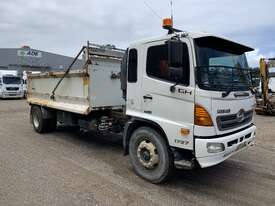 2009 Hino 500 Tipper (Ex Council) - picture2' - Click to enlarge