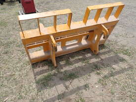  Loader fork carriage - picture1' - Click to enlarge