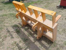  Loader fork carriage - picture2' - Click to enlarge