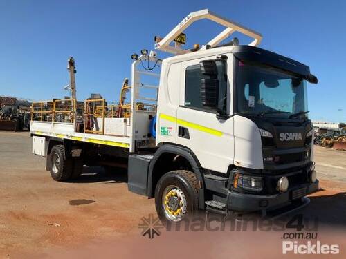 2020 Scania P280 Service Body / Crane Truck