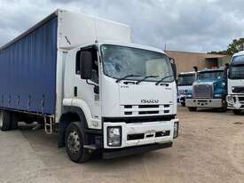 Isuzu FTR900L - picture0' - Click to enlarge