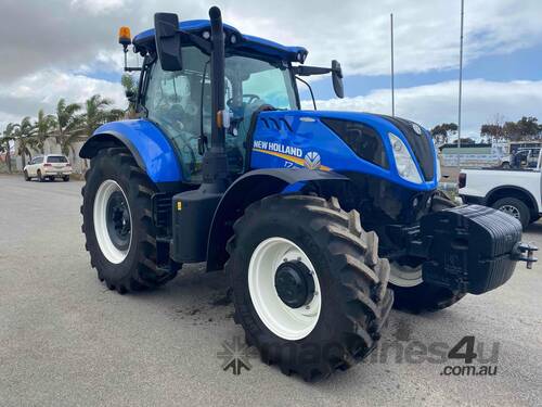 2023 New Holland T7.210