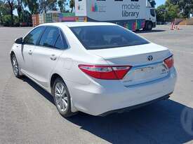 Toyota Camry - picture2' - Click to enlarge