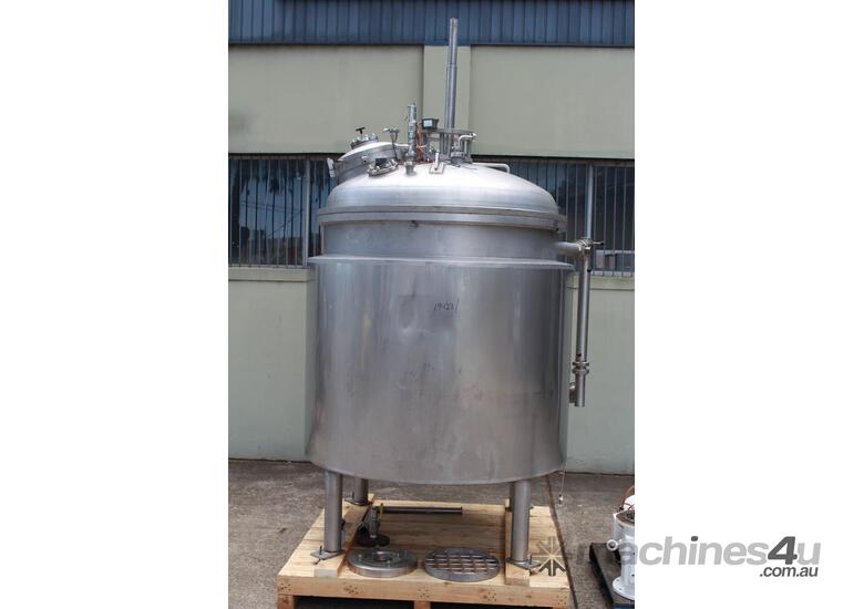 Stainless Steel Jacketed Pressure Vacuum Conta-Rotating Mixing Vessel.