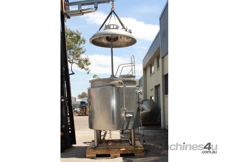 Stainless Steel Jacketed Pressure Vacuum Conta-Rotating Mixing Vessel.