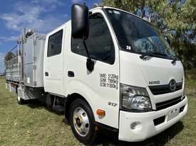 Hino 917 300 Series Crew 4x2 Dualcab 3 Way Tipper Truck. Ex QLD Govt. - picture2' - Click to enlarge