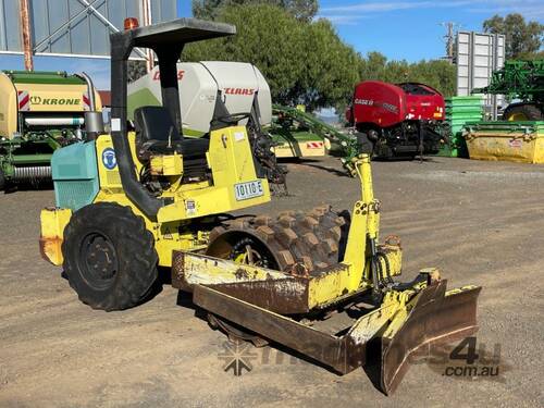 2002 Rammax RW3000SPT Articulated Pad Foot Roller