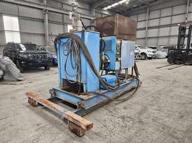 2012 Kudu 5.7L Hydraulic Power Unit - picture2' - Click to enlarge