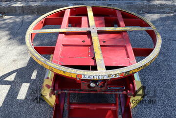 Air Operated Table Pallet Positioner Turntable 2500kg - Safetech