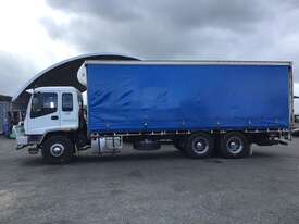 2006 Isuzu FVM 1400 Curtain Sider - picture2' - Click to enlarge