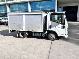 2009 Isuzu NH NLR 4x2 - picture2' - Click to enlarge