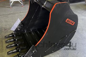 AUSTRALIAN MADE Heavy Duty 900W GP bucket 12T Excavators