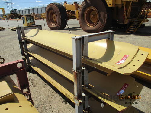 caption 8W-2761 - CATERPILLAR 12H, 140H AFTERMARKET MOLDBOARD ASSY