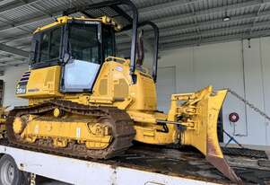 New 2024 Komatsu D39 Sweeps and screens.