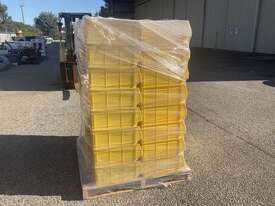 Bin Wall-Mounted Storage Rack System Pallet - picture0' - Click to enlarge