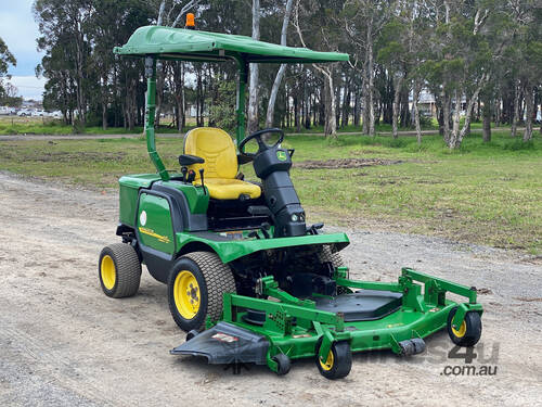 caption John Deere 1445 Front Deck Lawn Equipment