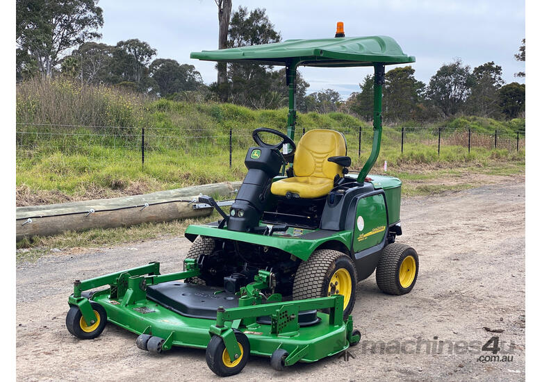 caption John Deere 1445 Front Deck Lawn Equipment