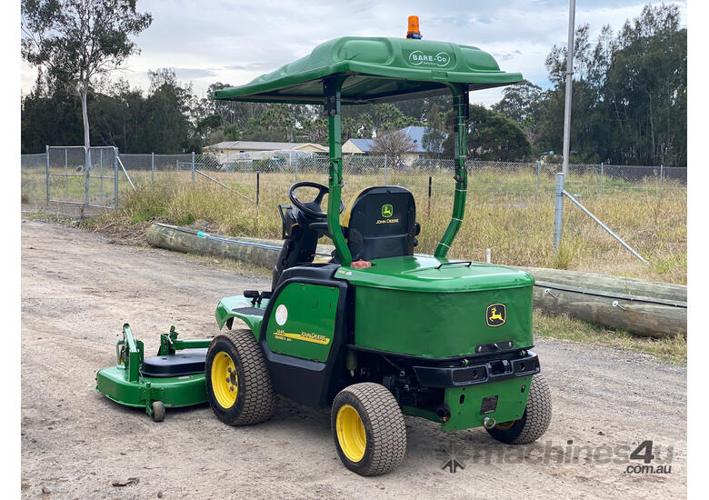 caption John Deere 1445 Front Deck Lawn Equipment