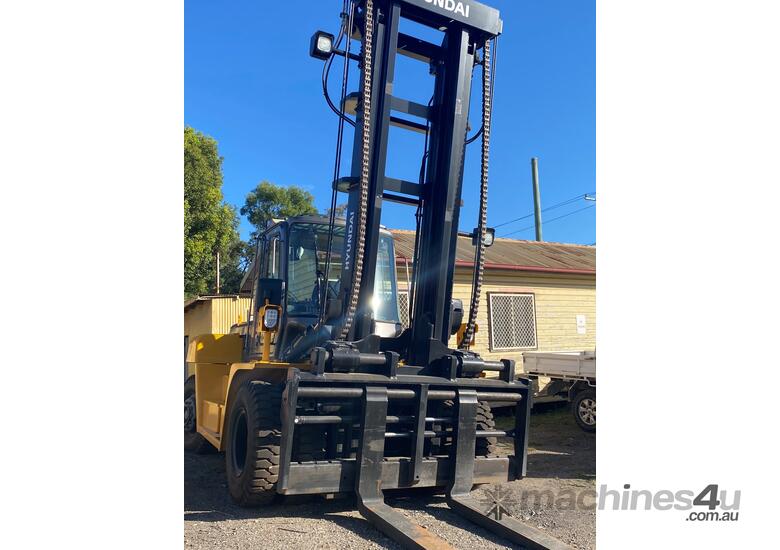 caption ALFABS - NEW Hyundai Forklift Diesel 160D-7E - 6m reach - Hire