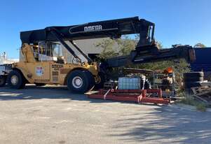 Fantuzzi/Omega 45 Tonne Container Reach Stacker