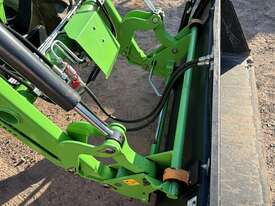 Deutz 4080E Cab tractor with 4in1 Loader - picture2' - Click to enlarge