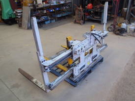 Fork Lift Twin Pallet Handler Cascade - picture2' - Click to enlarge