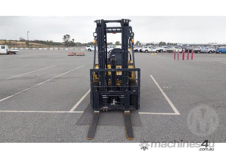 caption Caterpillar GP25NT