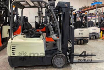 National Forklifts-CROWN 1.5ton 4.7m Container Mast Side Shift Great Battery